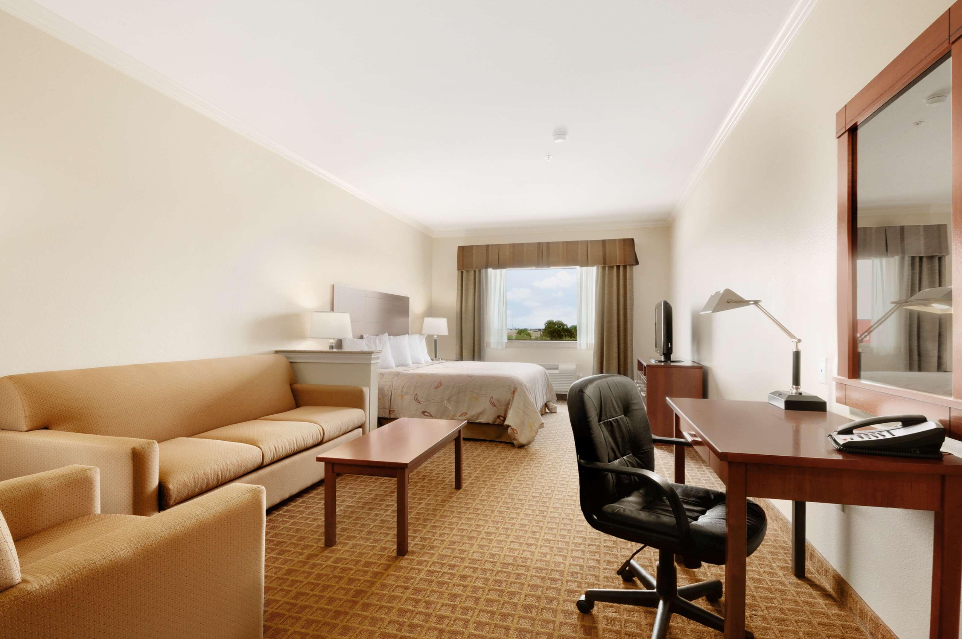 Hotel Ramada By Wyndham College Station Chambre photo