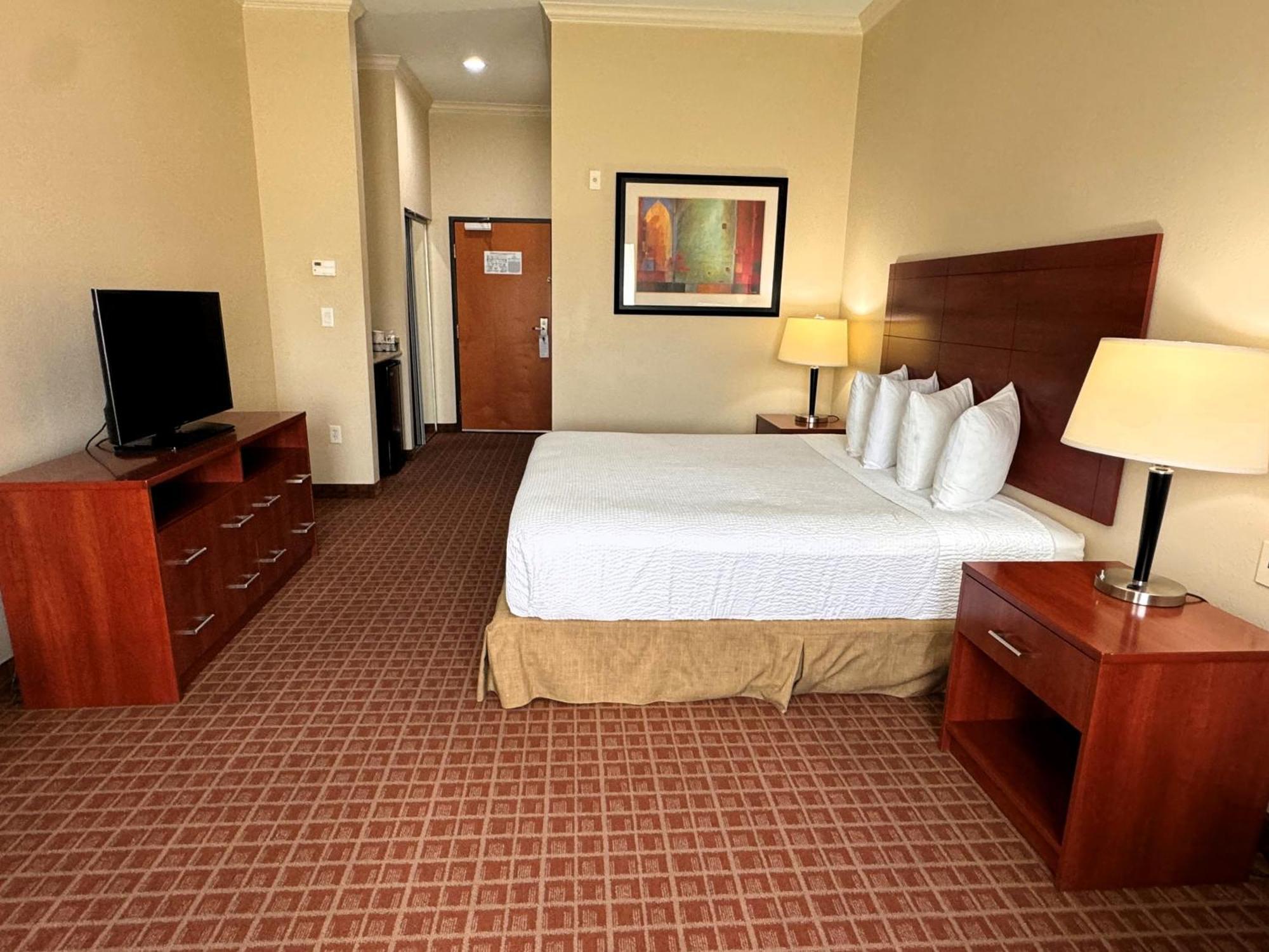 Hotel Ramada By Wyndham College Station Extérieur photo